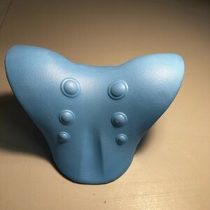 Portable CervicalTraction Pillow-Ergonomic Design for quick neck pain relief